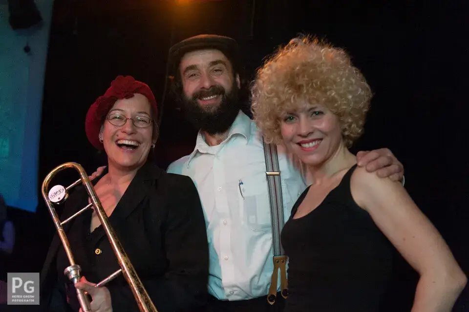 DJ Louie Prima bei einem Electro-Swing-Event